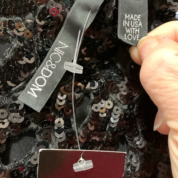 Dress - Picture 2 of 6